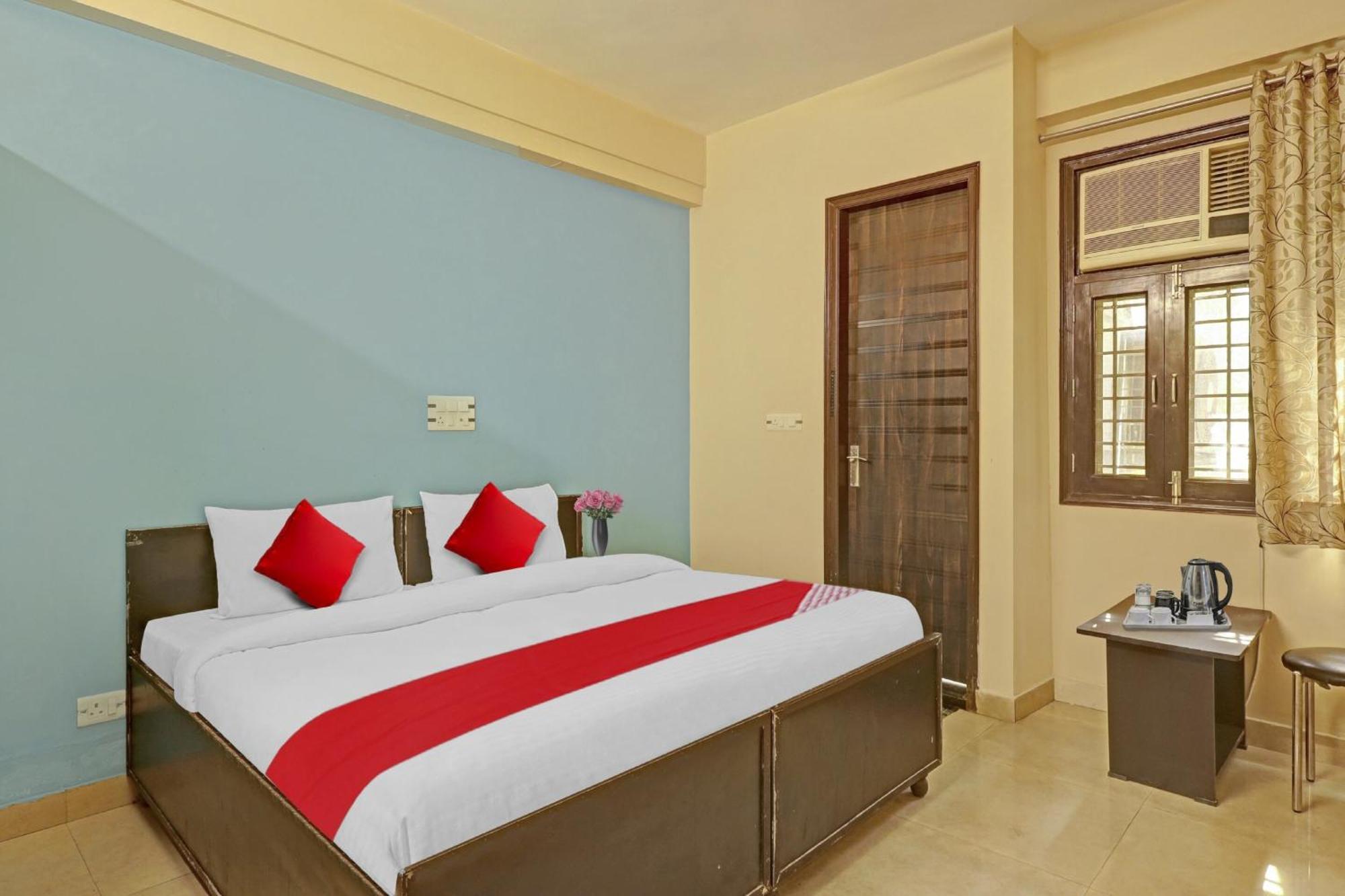 Hotel O A.K Palace New Delhi Exterior foto